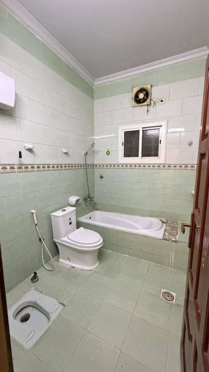 2 bedroom apartment- Al-Wazariyah- Jeddah - Image 4
