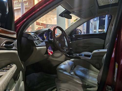 Cadillac SRX 2010 - Image 2