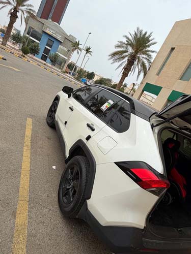 Rav 4, Toyota - 2022 - Image 8