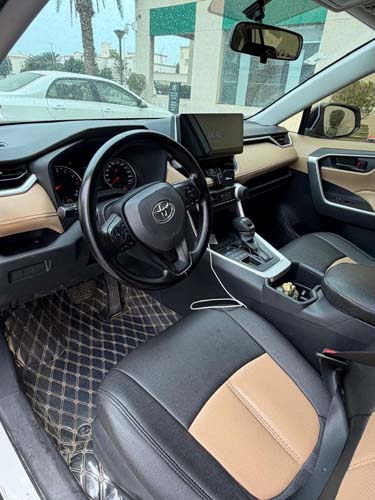 Rav 4, Toyota - 2022 - Image 4