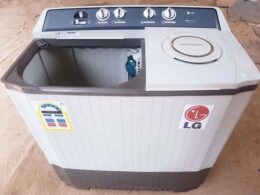 Washing Machine 12.5kg - working